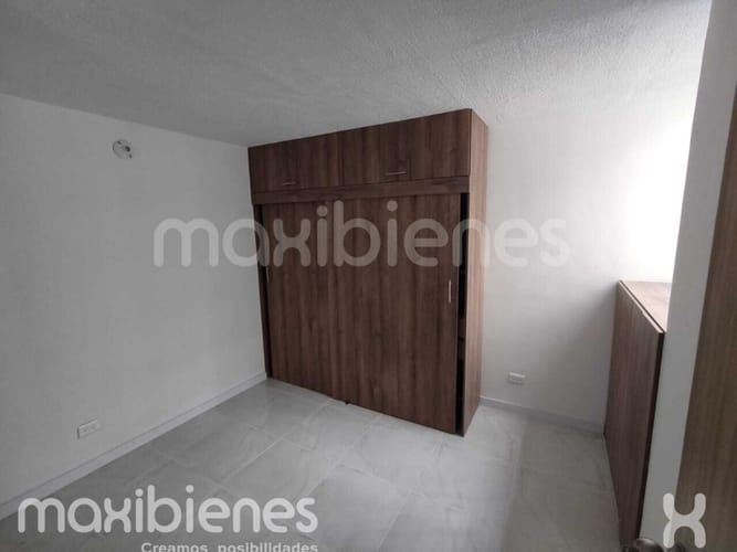 Apartamento en venta en El Pedrero, La Estrella · foto 5 de 8