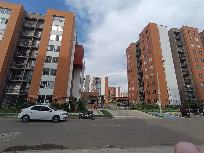 Apartamento de 2 alcobas en venta en Ciudad Pacífica, Cali, 62 m² · foto 3 de 24
