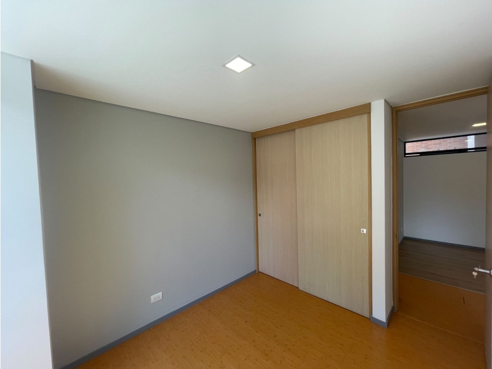 Apartamento en arriendo en Loma De Las Brujas, Envigado · foto 11 de 15