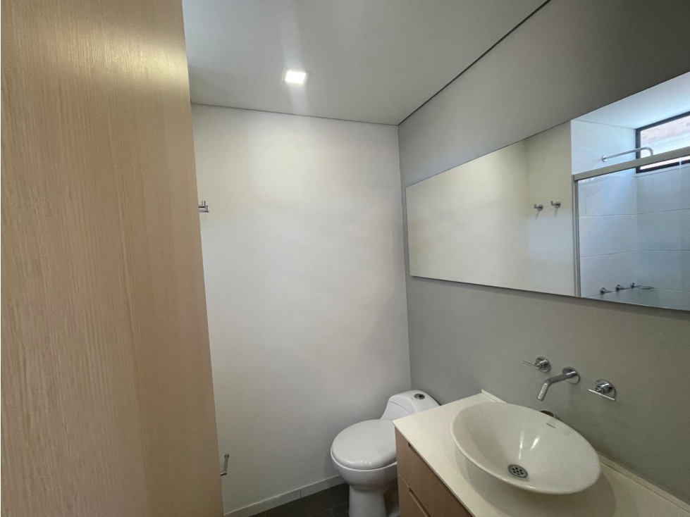 Apartamento en arriendo en Loma De Las Brujas, Envigado · foto 12 de 15