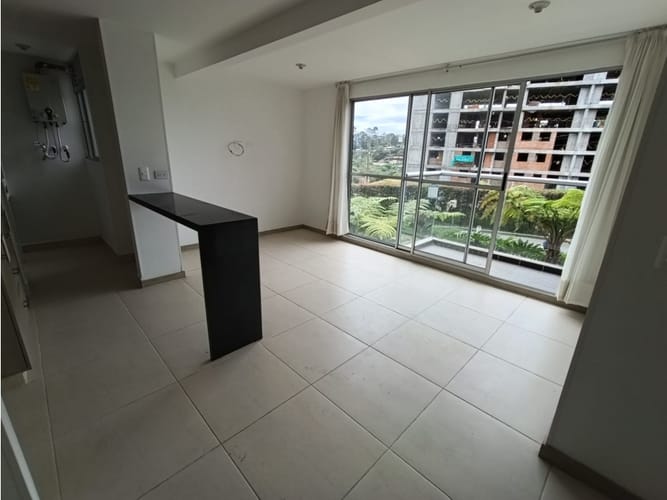 Apartamento de 3 alcobas en venta en La Candelaria, Rionegro, 59 m² · foto 2 de 18