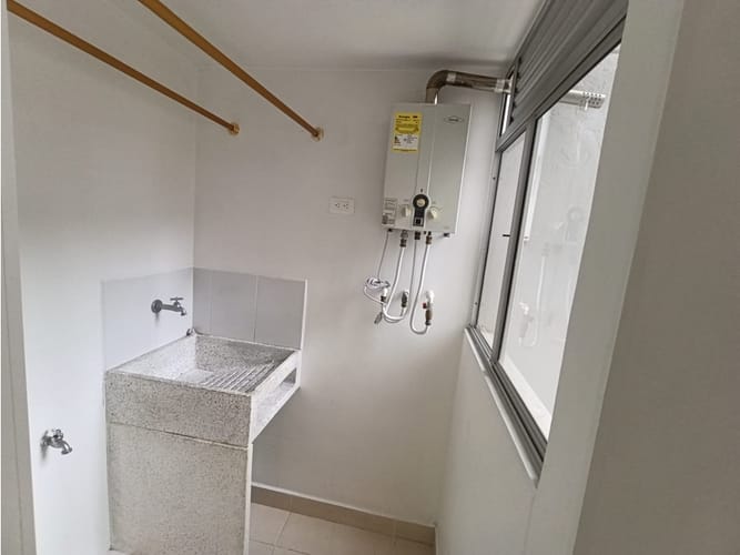Apartamento de 3 alcobas en venta en La Candelaria, Rionegro, 59 m² · foto 4 de 18