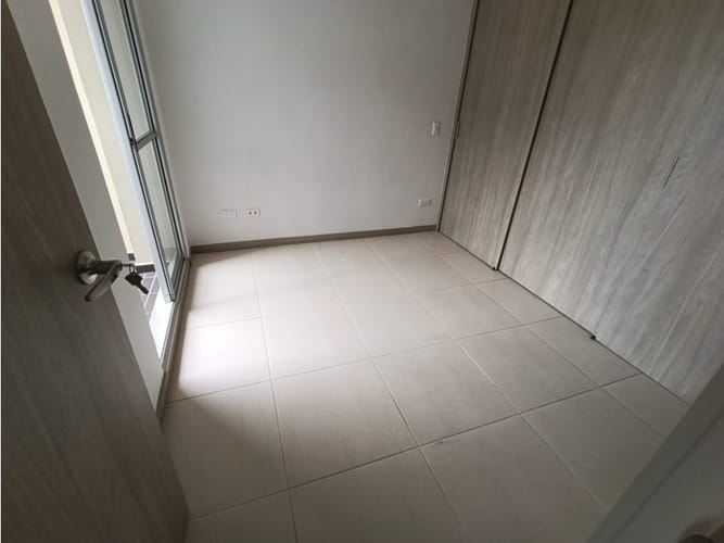 Apartamento de 3 alcobas en venta en La Candelaria, Rionegro, 59 m² · foto 12 de 18