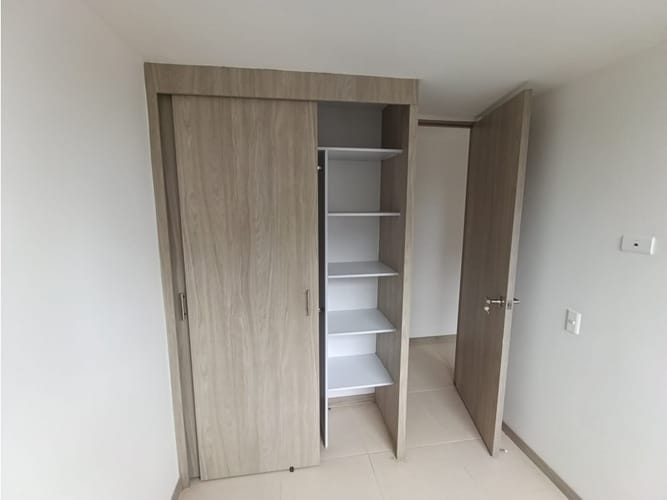 Apartamento de 3 alcobas en venta en La Candelaria, Rionegro, 59 m² · foto 16 de 18