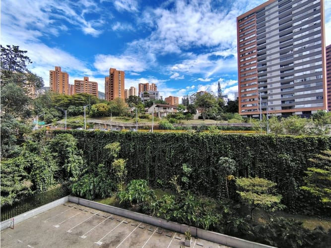 Apartamento de 2 alcobas en venta en El Poblado, Medellín, 77 m² · foto 17 de 17