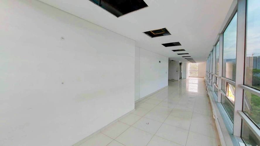 Oficina en venta en Anillo Vial, Floridablanca, 355 m² · foto 2 de 14