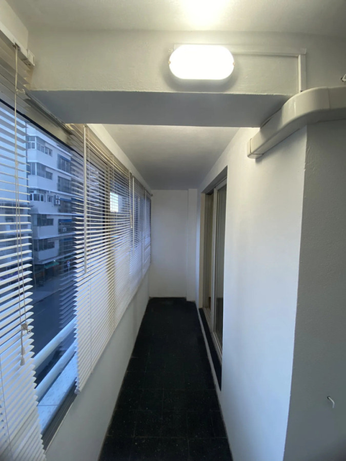 Alquiler Apartamento 2 Dormitorios Con Garaje A Pasos De 18 De Julio En Tres Cruces · Foto 6