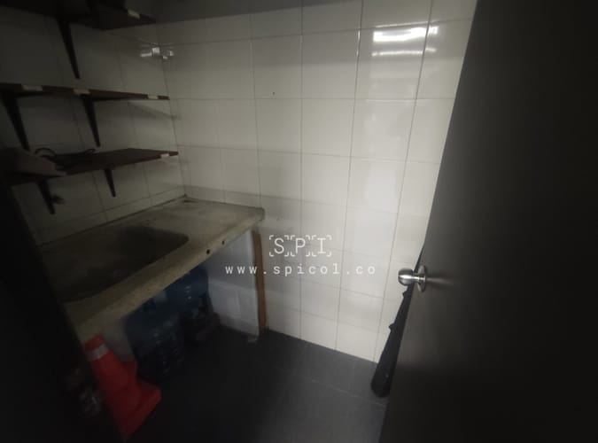 Bodega en arriendo en Guayabal, Medellín, 386 m² · foto 6 de 20