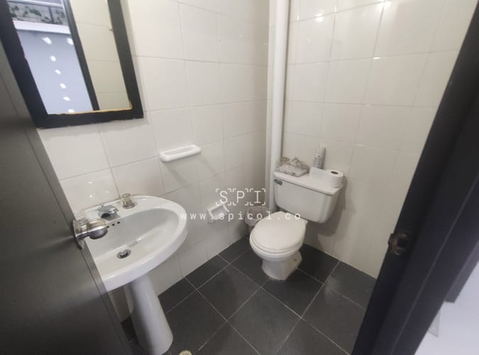 Bodega en arriendo en Guayabal, Medellín, 386 m² · foto 7 de 20