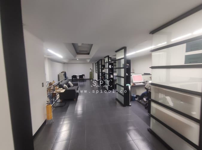Bodega en arriendo en Guayabal, Medellín, 386 m² · foto 16 de 20