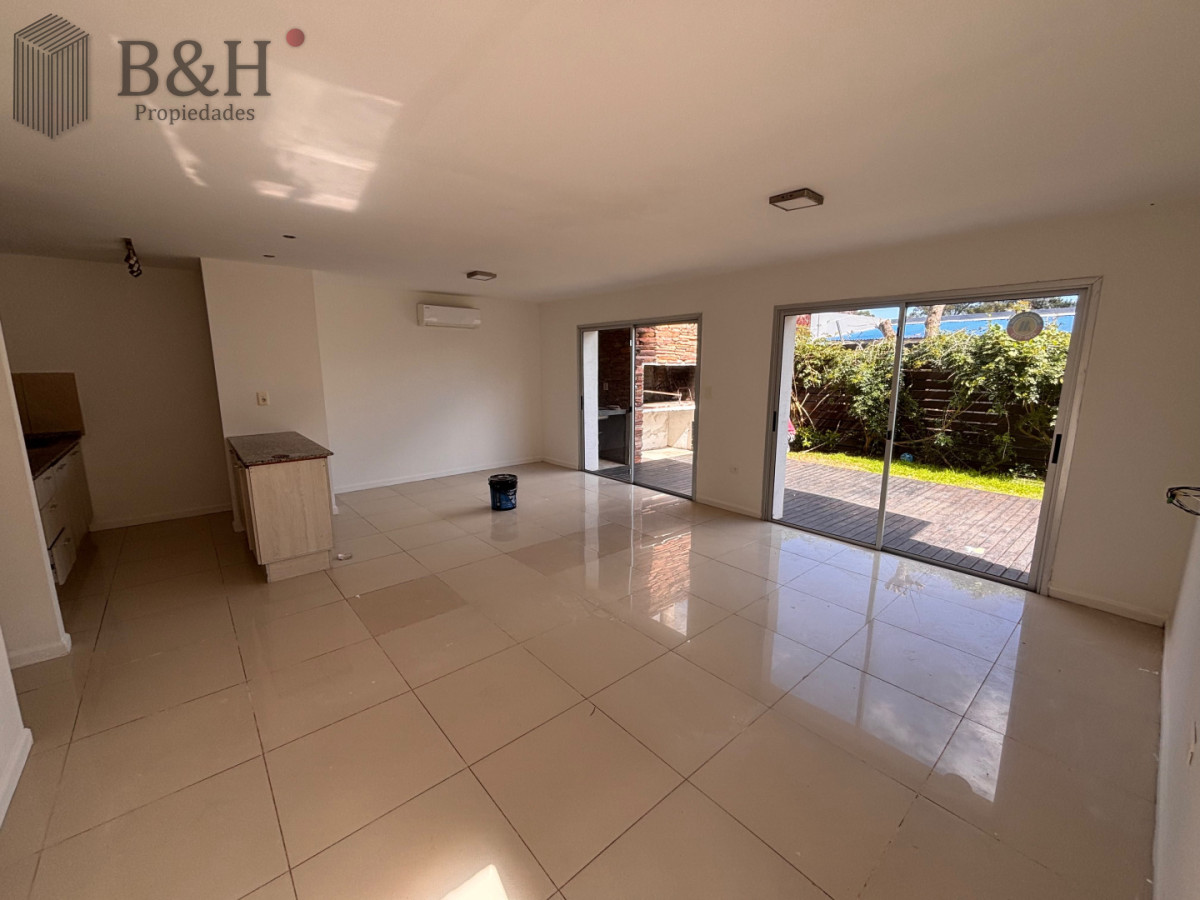 Casa en Pinares a pasos del mar · Foto 5