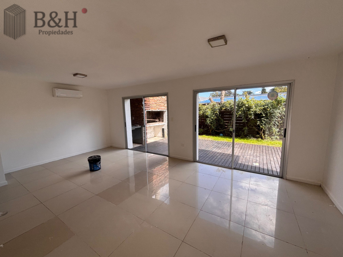 Casa en Pinares a pasos del mar · Foto 9