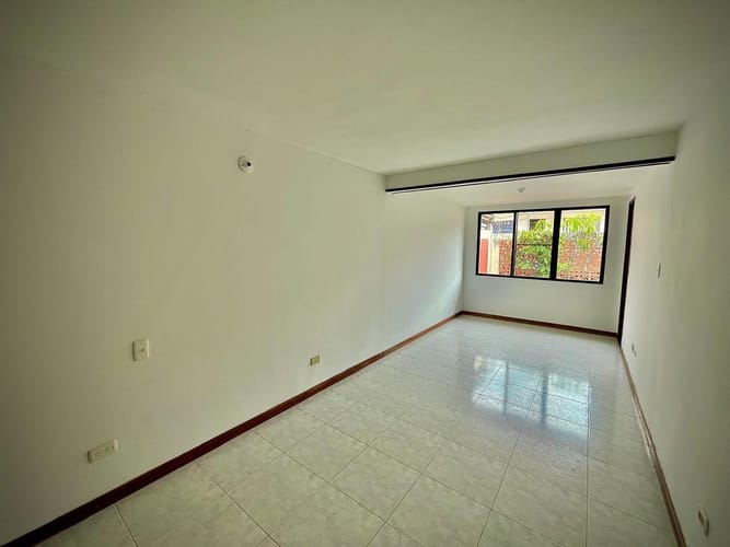 Casa de 5 alcobas en venta en Bosques Del Limonar, Cali, 250 m² · foto 7 de 18