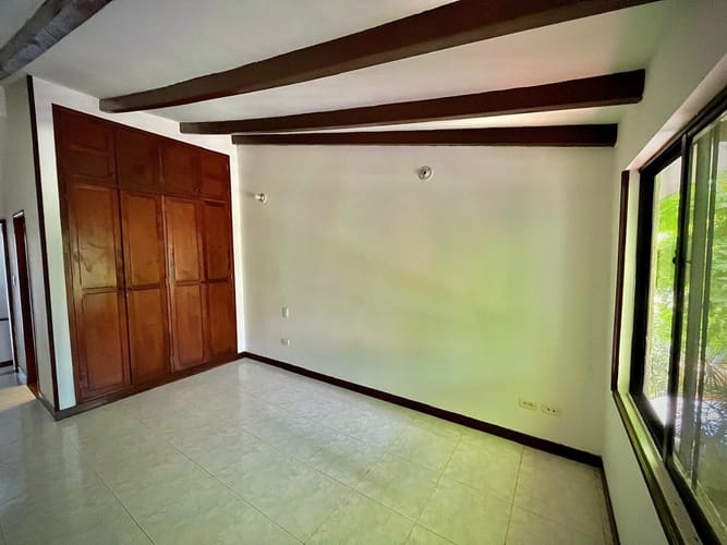 Casa de 5 alcobas en venta en Bosques Del Limonar, Cali, 250 m² · foto 10 de 18