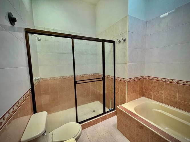 Casa de 5 alcobas en venta en Bosques Del Limonar, Cali, 250 m² · foto 8 de 18