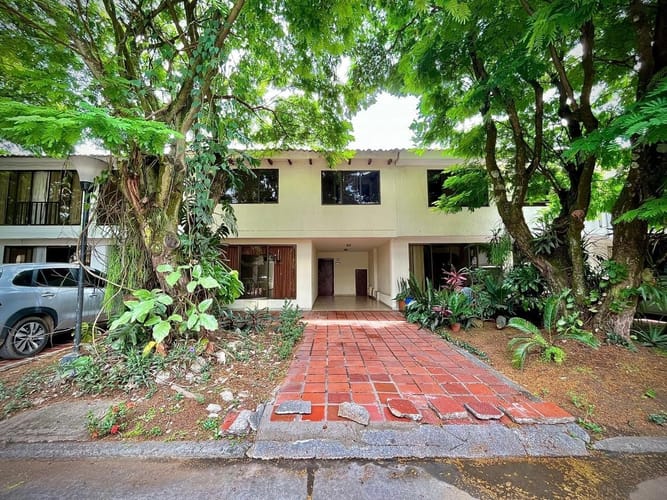 Casa de 5 alcobas en venta en Bosques Del Limonar, Cali, 250 m² · foto 18 de 18