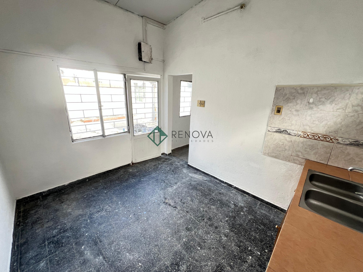 Alquiler Apartamento 2 Dormitorios Con patio Sayago Montevideo · Foto 11