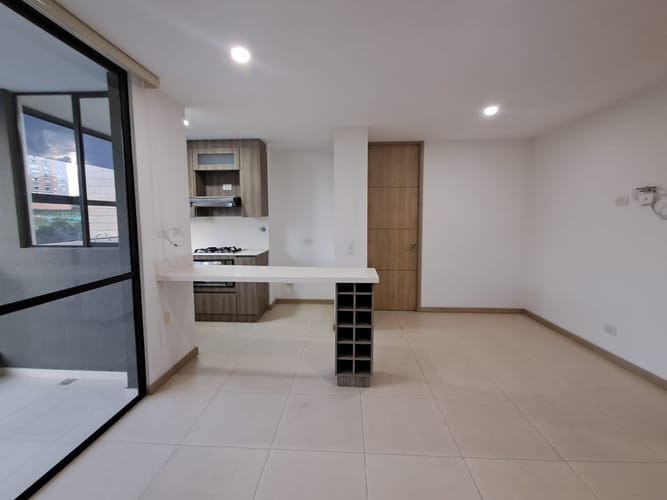 Apartamento de 2 alcobas en venta en Centro, Rionegro, 68 m² · foto 4 de 12