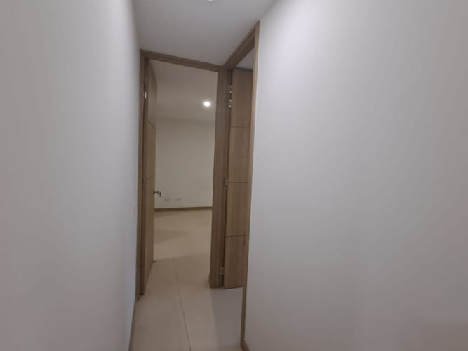 Apartamento de 2 alcobas en venta en Centro, Rionegro, 68 m² · foto 6 de 12