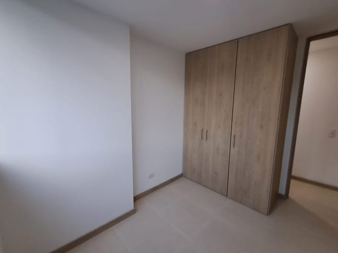 Apartamento de 2 alcobas en venta en Centro, Rionegro, 68 m² · foto 8 de 12