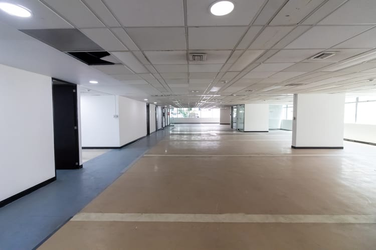 Oficina en venta en Villa Carlota, Medellín, 1013 m² · foto 6 de 15