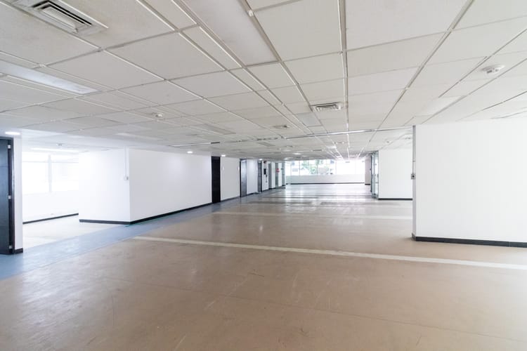Oficina en venta en Villa Carlota, Medellín, 1013 m² · foto 9 de 15