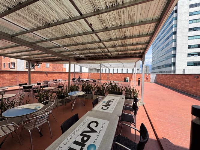 Oficina en venta en Villa Carlota, Medellín, 1013 m² · foto 11 de 15