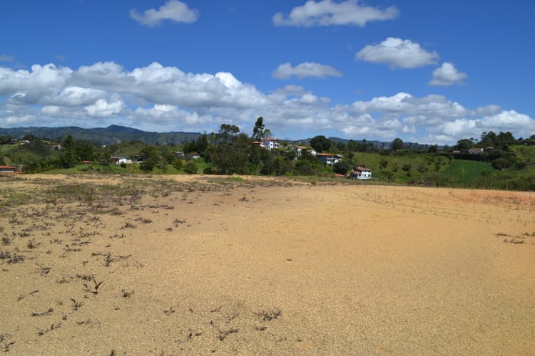 Lote en venta en Guarne, 1368 m² · foto 23 de 24