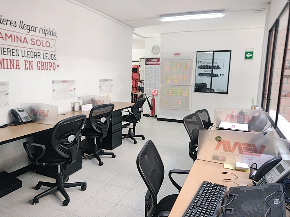 Apartamento en venta en Versalles No.1, Medellín · foto 4 de 21
