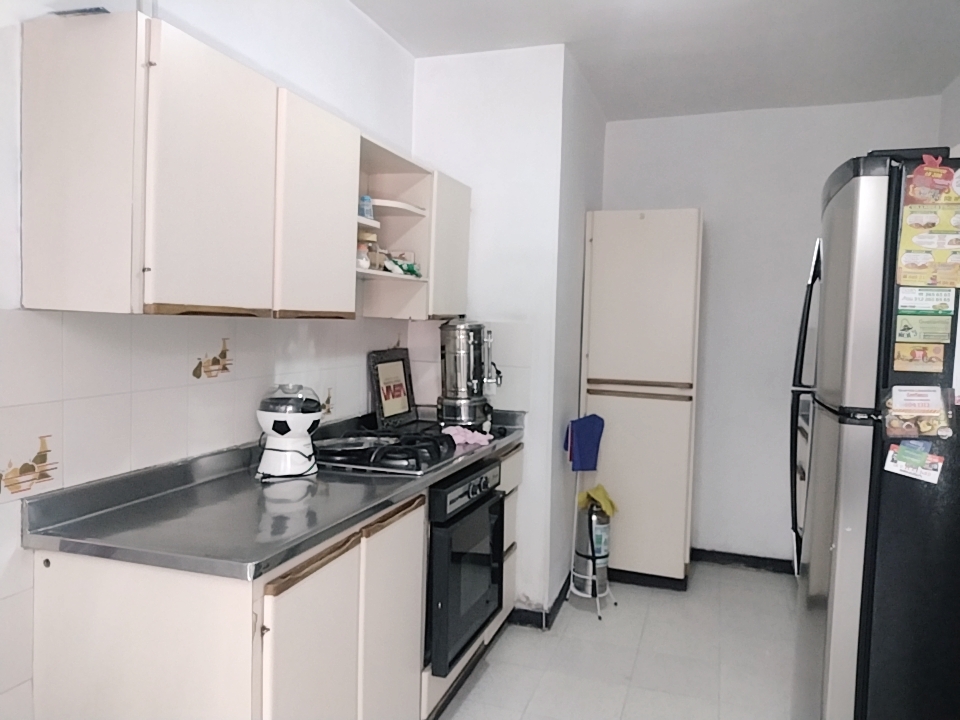 Apartamento en venta en Versalles No.1, Medellín · foto 7 de 21