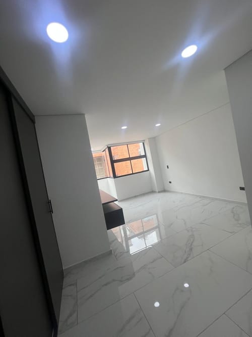 Apartamento de 5 alcobas en venta en La Almeria, Medellín, 222 m² · foto 14 de 24