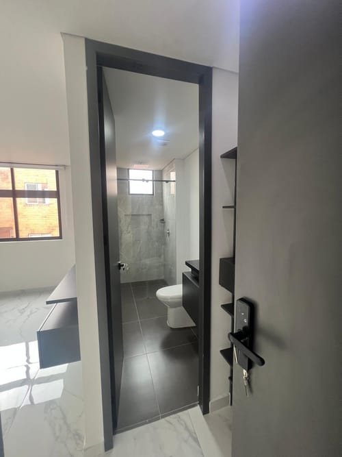 Apartamento de 5 alcobas en venta en La Almeria, Medellín, 222 m² · foto 21 de 24