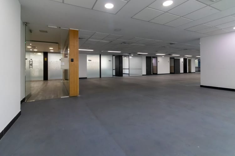 Oficina en venta en Villa Carlota, Medellín, 507 m² · foto 3 de 21