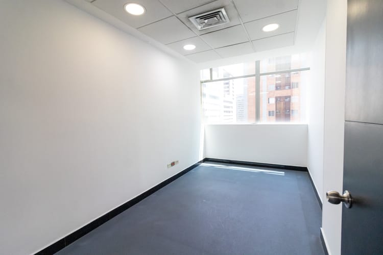 Oficina en venta en Villa Carlota, Medellín, 507 m² · foto 9 de 21