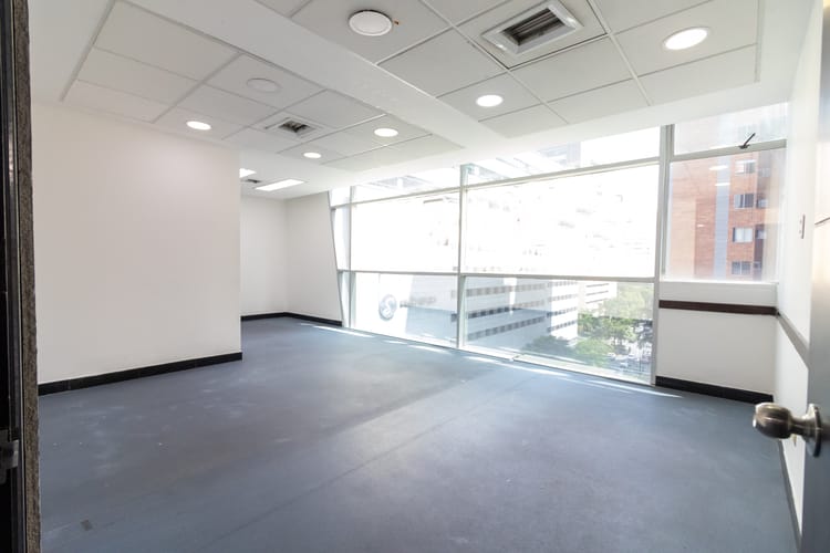Oficina en venta en Villa Carlota, Medellín, 507 m² · foto 10 de 21
