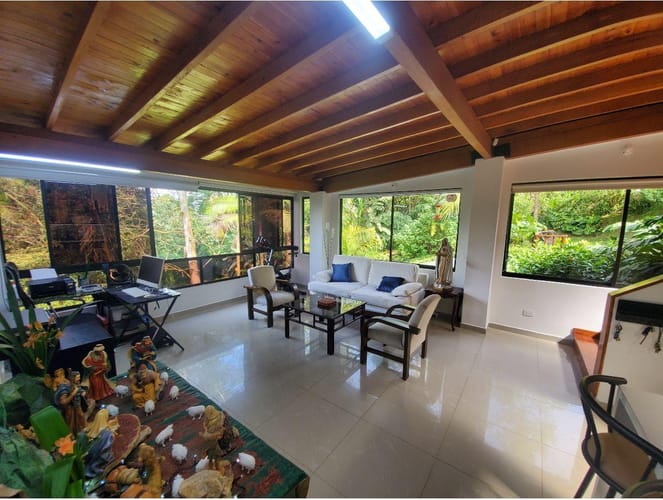 Casa de 7 alcobas en venta en Altos Del Poblado, Medellín, 1200 m² · foto 7 de 10