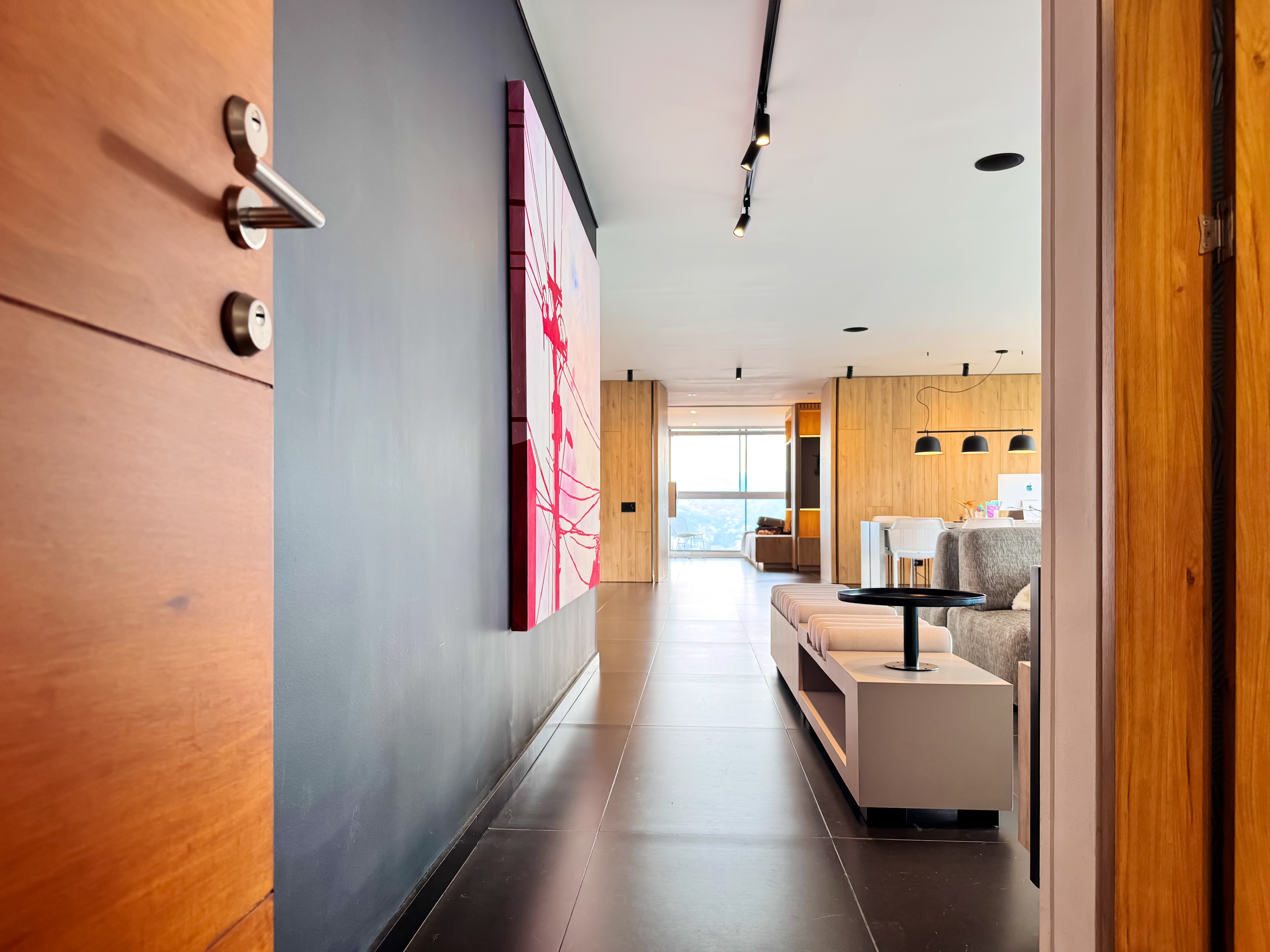 Apartamento en arriendo en El Poblado, Medellín · foto 3 de 24