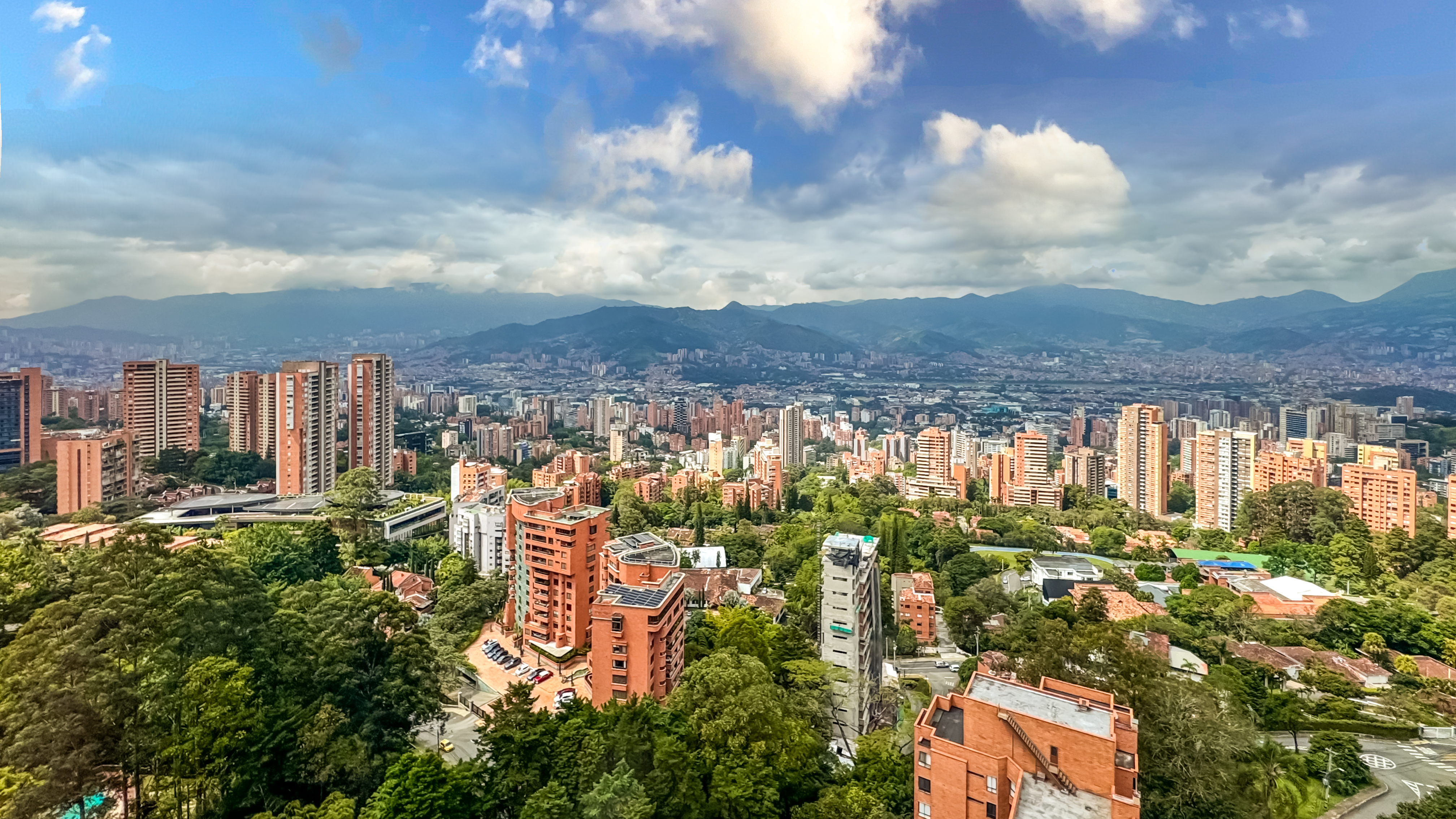 Apartamento en arriendo en El Poblado, Medellín · foto 10 de 24