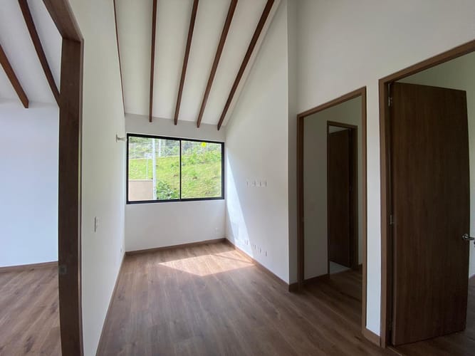 Casa de 4 alcobas en venta en Pantanillo, El Retiro, 170 m² · foto 17 de 18