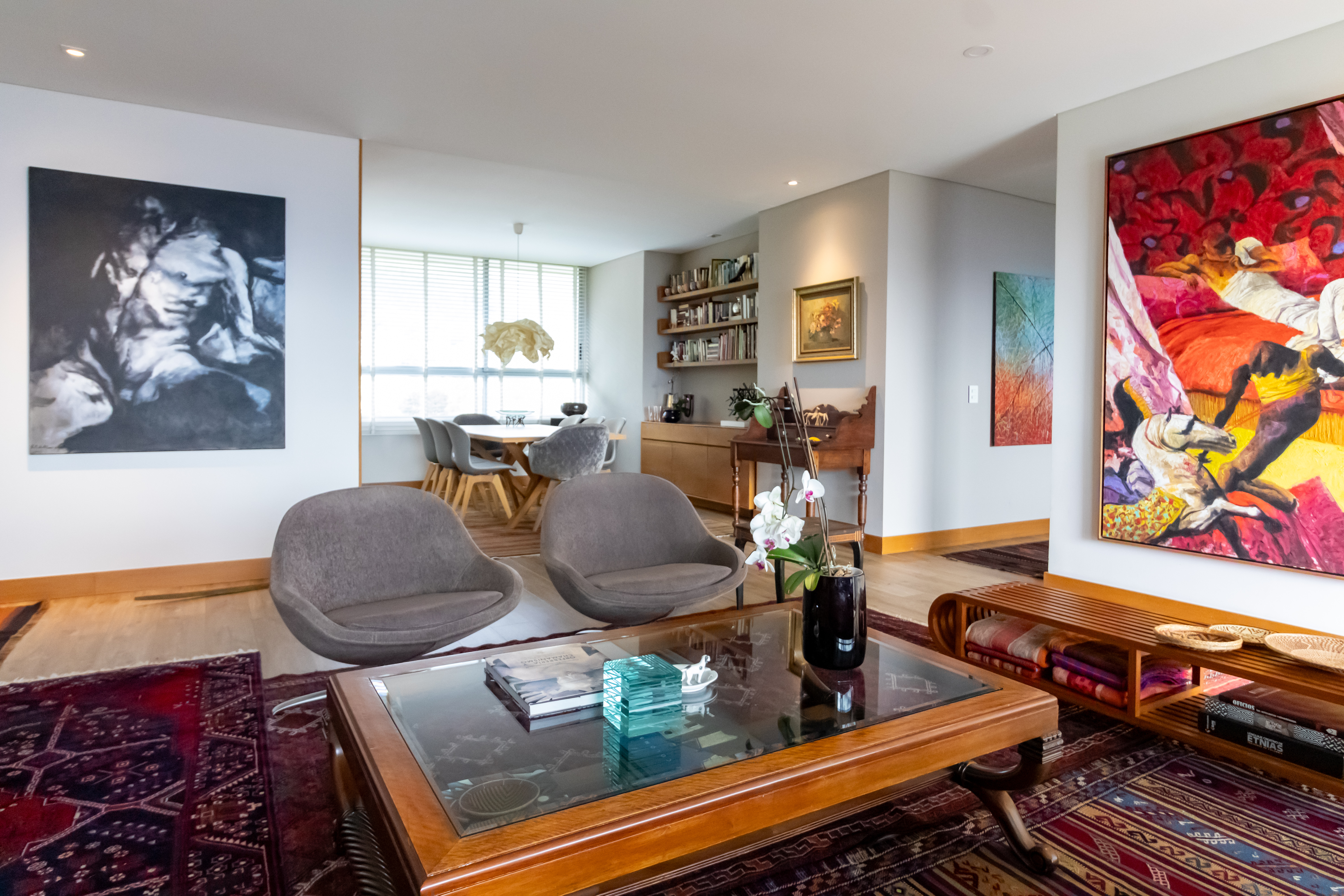 Apartamento en venta en El Poblado, Medellín · foto 5 de 24