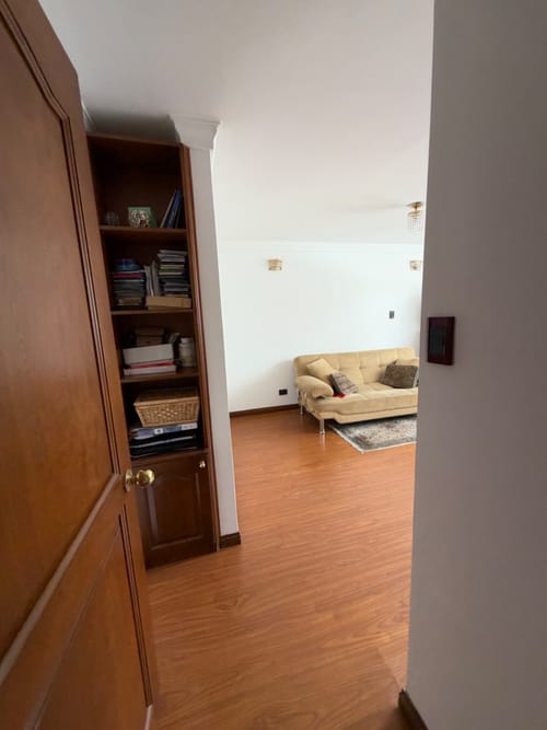 Apartamento de 3 alcobas en venta en Chicó Navarra, Bogotá, 167 m² · foto 5 de 24