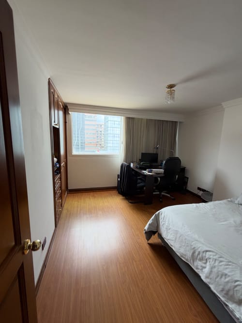Apartamento de 3 alcobas en venta en Chicó Navarra, Bogotá, 167 m² · foto 6 de 24
