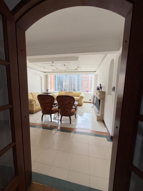 Apartamento de 3 alcobas en venta en Chicó Navarra, Bogotá, 167 m² · foto 18 de 24