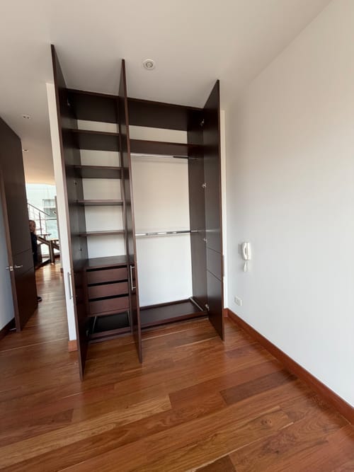 Apartamento de 3 alcobas en venta en Chicó Reservado, Bogotá, 250 m² · foto 5 de 24
