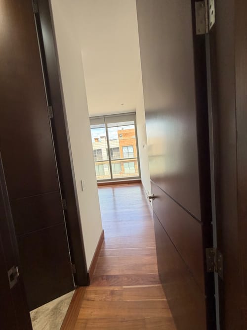 Apartamento de 3 alcobas en venta en Chicó Reservado, Bogotá, 250 m² · foto 9 de 24