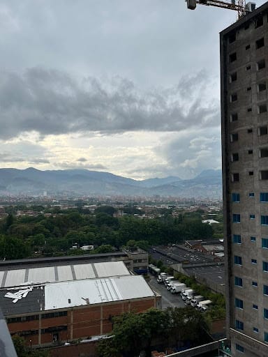 Apartamento de 3 alcobas en arriendo en Santa Fe, Medellín, 69 m² · foto 7 de 21