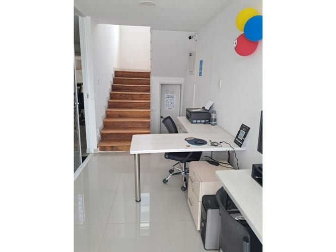 Oficina en arriendo en Guayacanes, Manizales, 19 m² · foto 3 de 3
