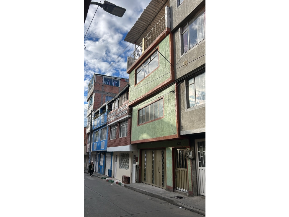Casa en venta en Chucua De La Vaca I, Bogotá · foto 3 de 24