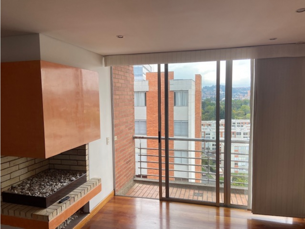 Apartamento en venta en Niza, Bogotá · foto 2 de 24