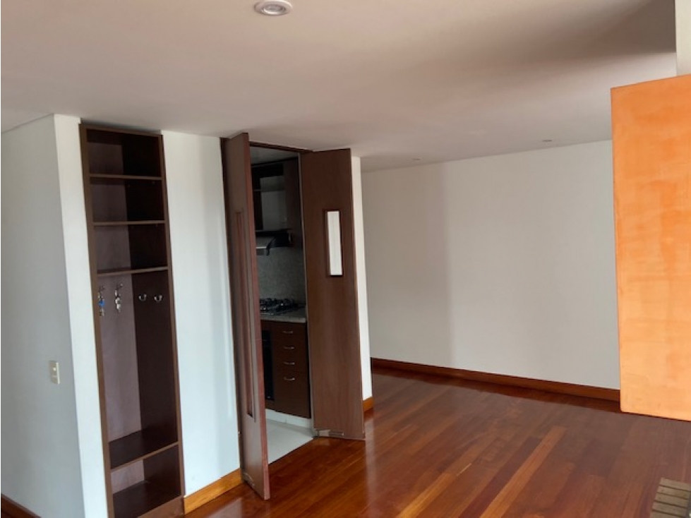 Apartamento en venta en Niza, Bogotá · foto 8 de 24